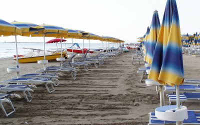 I prezzi della stagione estiva 2021: quanto costa andare in spiaggia